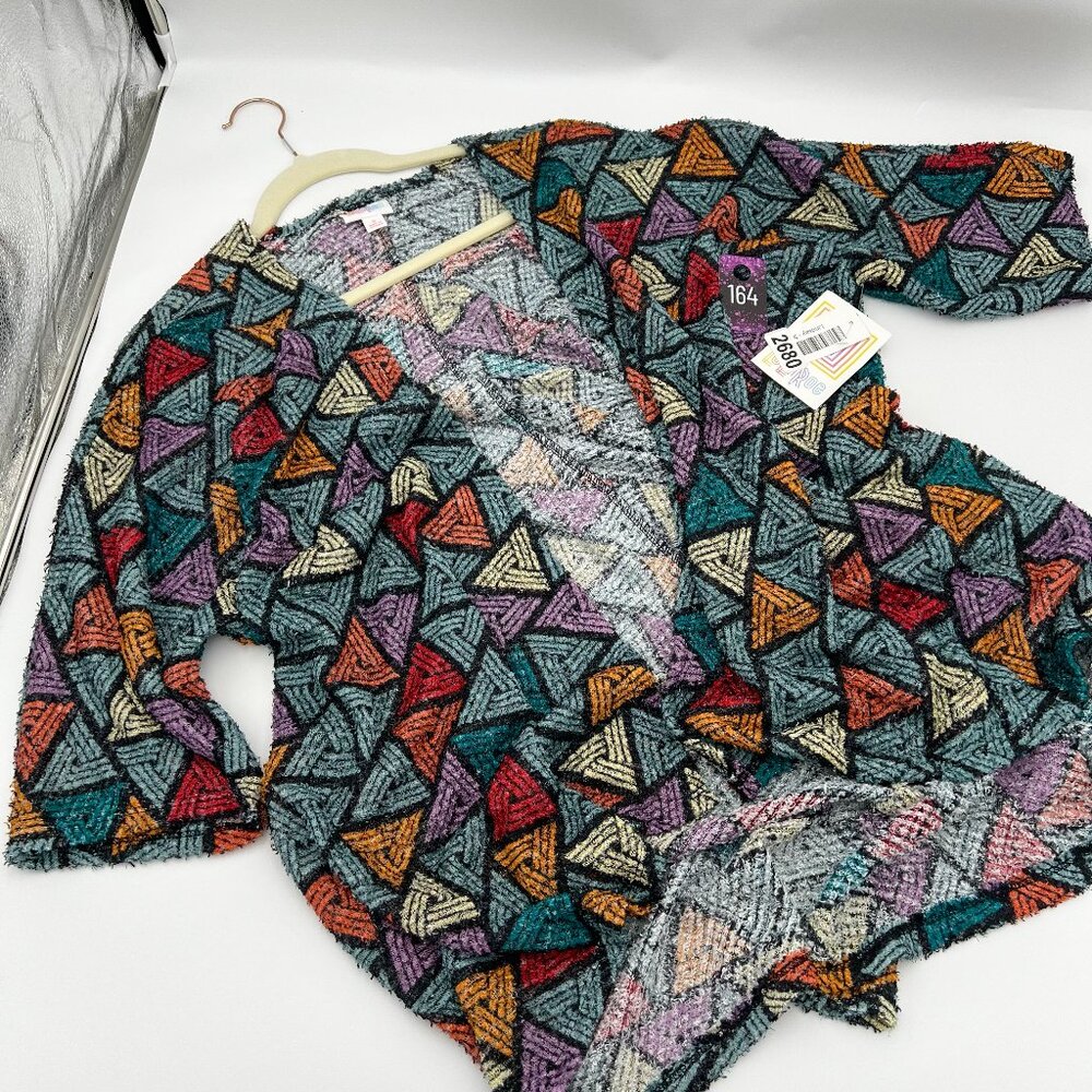New With Tags LuLaRoe Lindsay kimono styled cardigan in small (0-8)